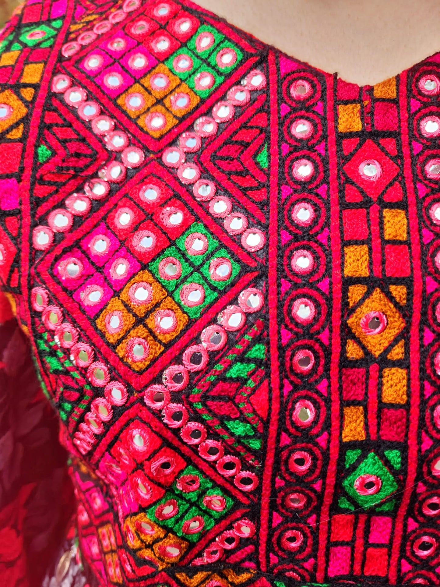 Elanur Red
